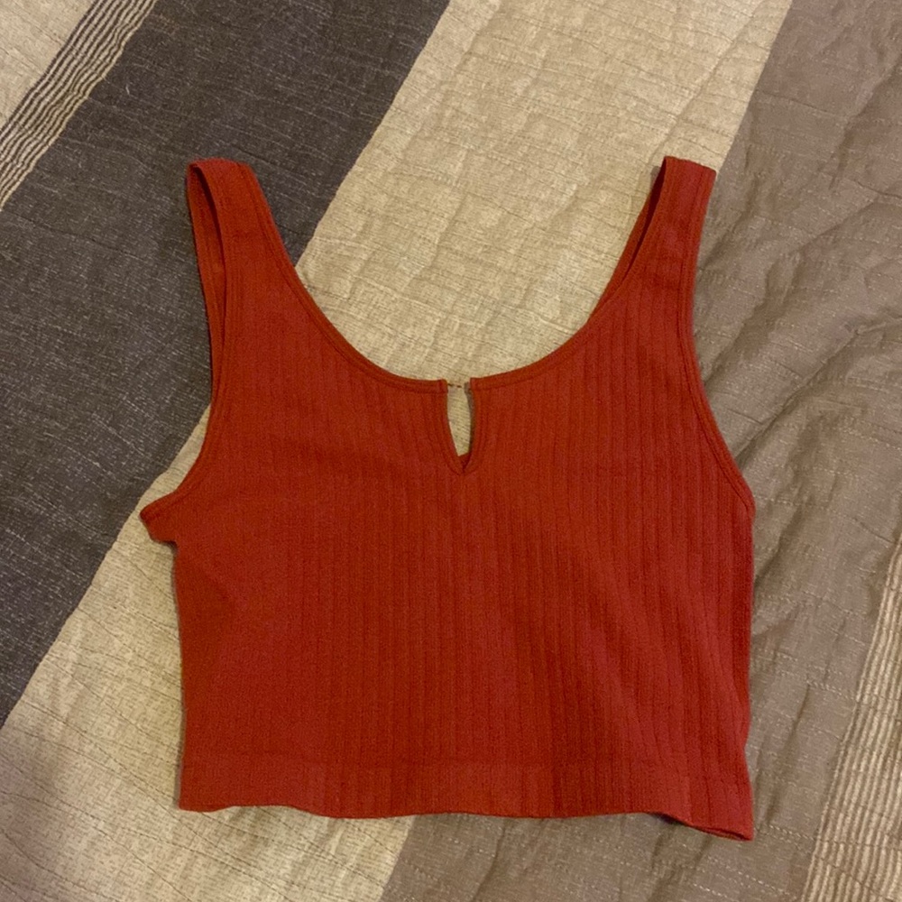 Forever 21 notch front cropped tank top